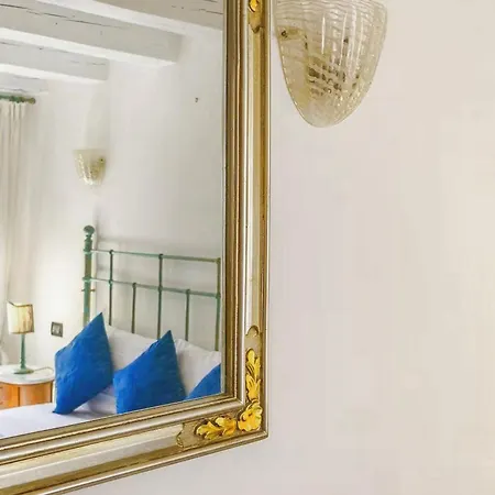 Moise Apartment *